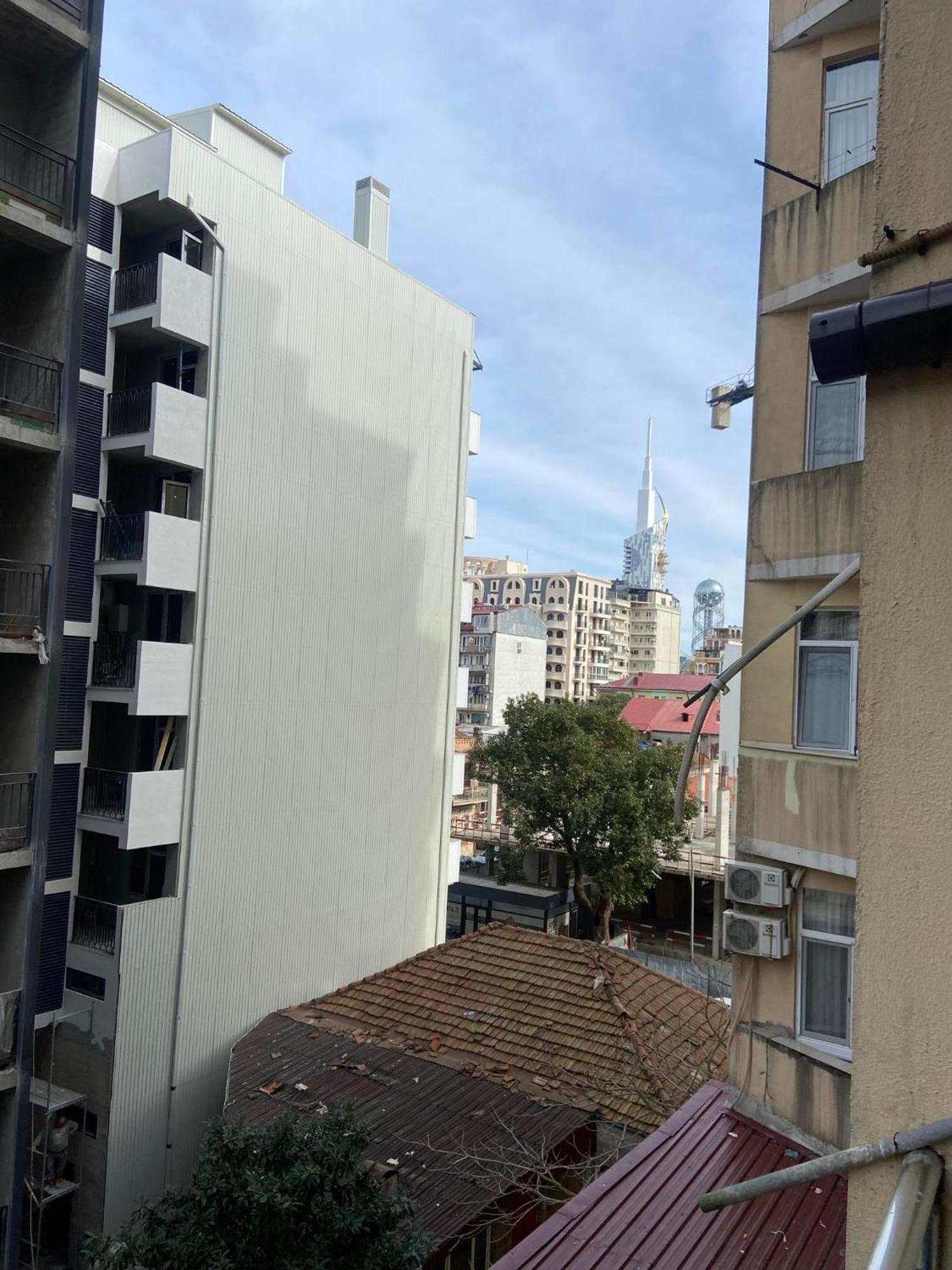 Apartment Vaja Fshavela N16 Batum Dış mekan fotoğraf