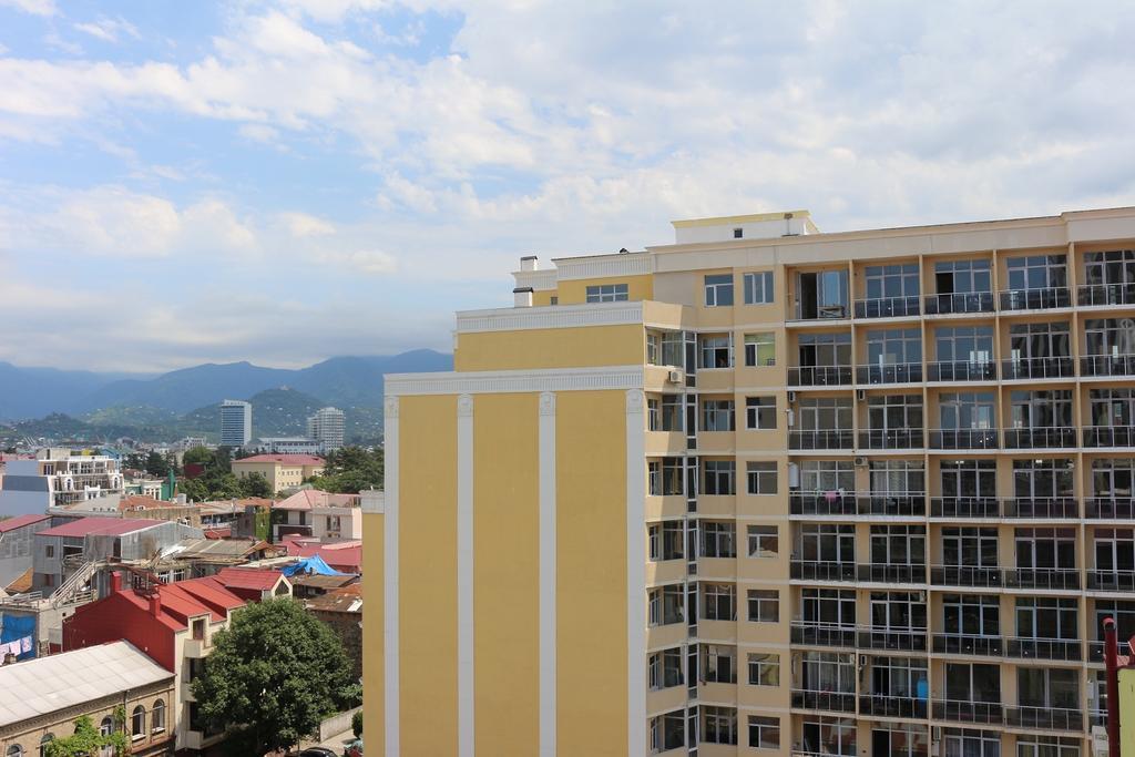 Apartment Vaja Fshavela N16 Batum Dış mekan fotoğraf